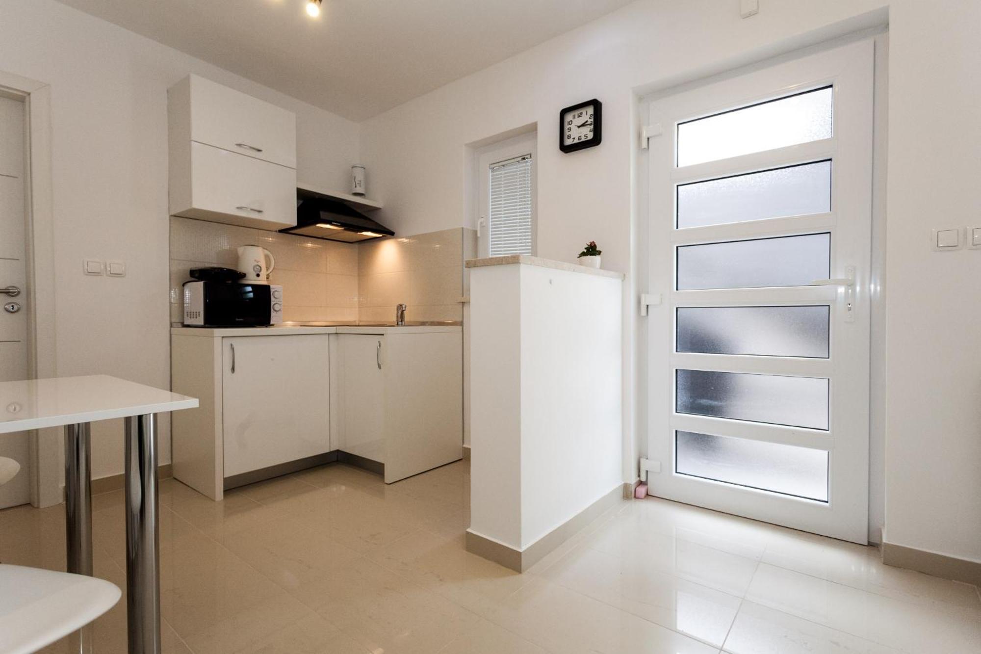 Beach Apartments Rafael Zadar Rum bild